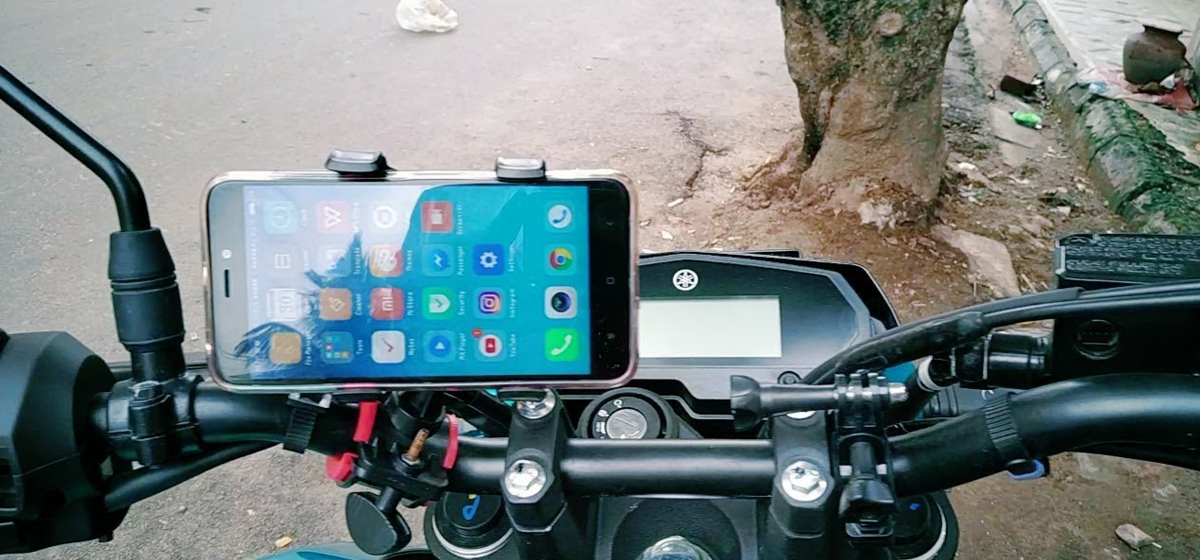 Court order paves the way to place mobile holders and stands on motorcycle