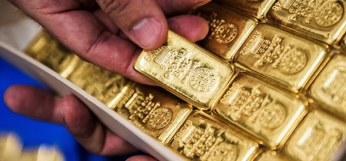 Illegal gold seizure: 1 kg confiscated from outside TIA