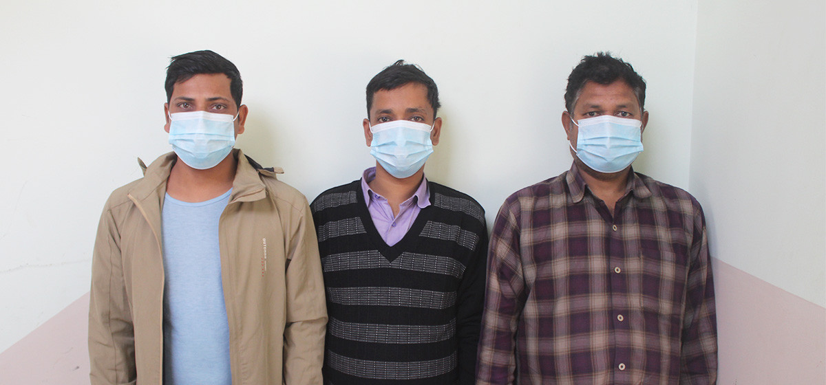 Three fake doctors arrested in Rautahat