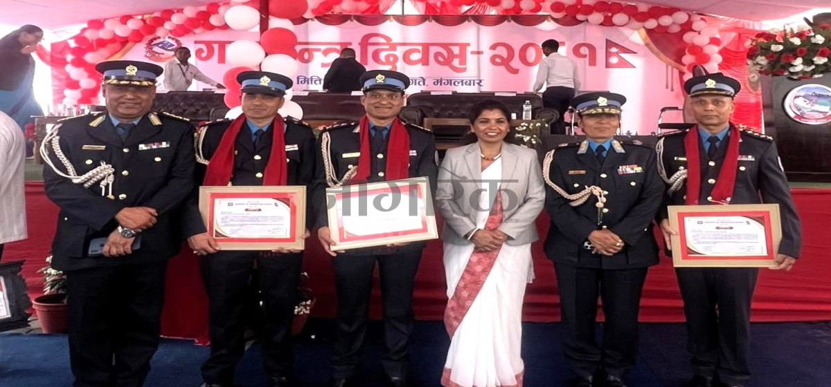 Three police personnel honored for their excellent performance