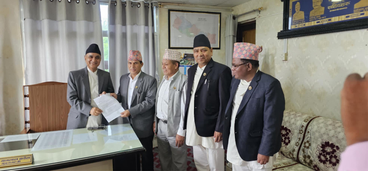 Karnali govt: Maoist ministers resign