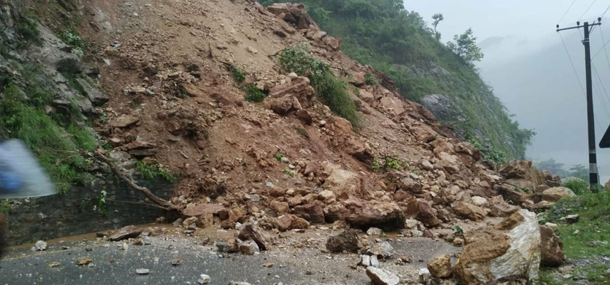 Landslides block Kaligandaki corridor