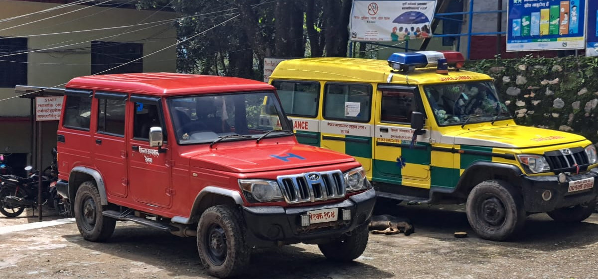 Dailekh Hospital chief rides illegal vehicle with the connivance of traffic police