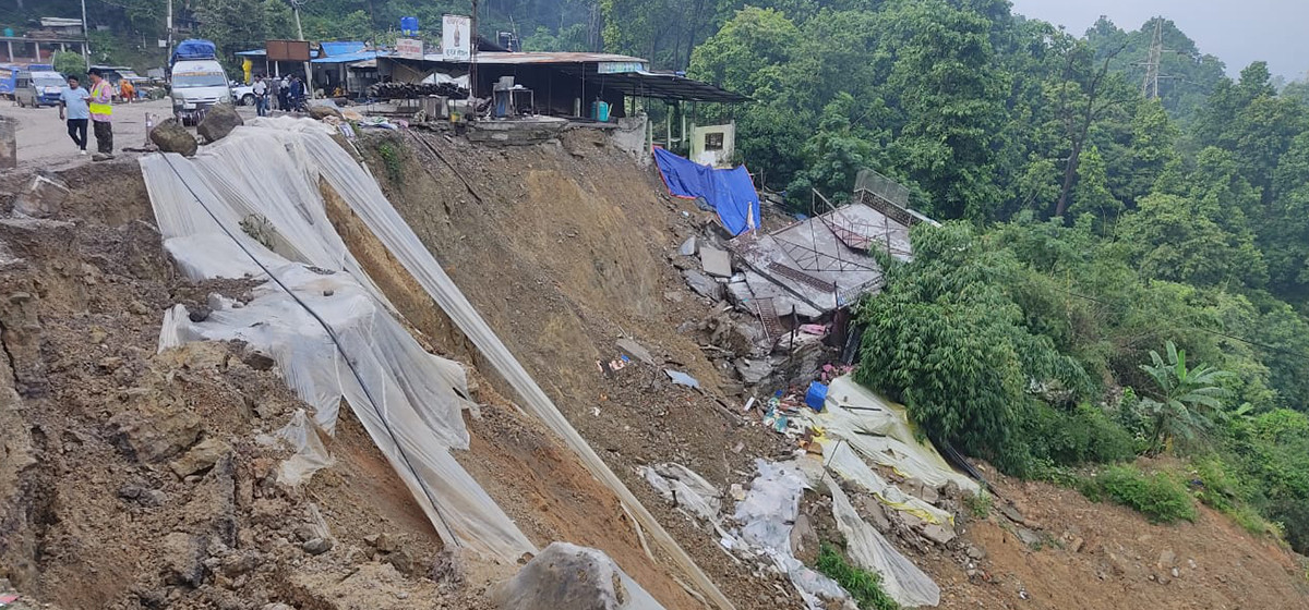 Traffic disrupted at Daunne of East-West Highway after road subsidence