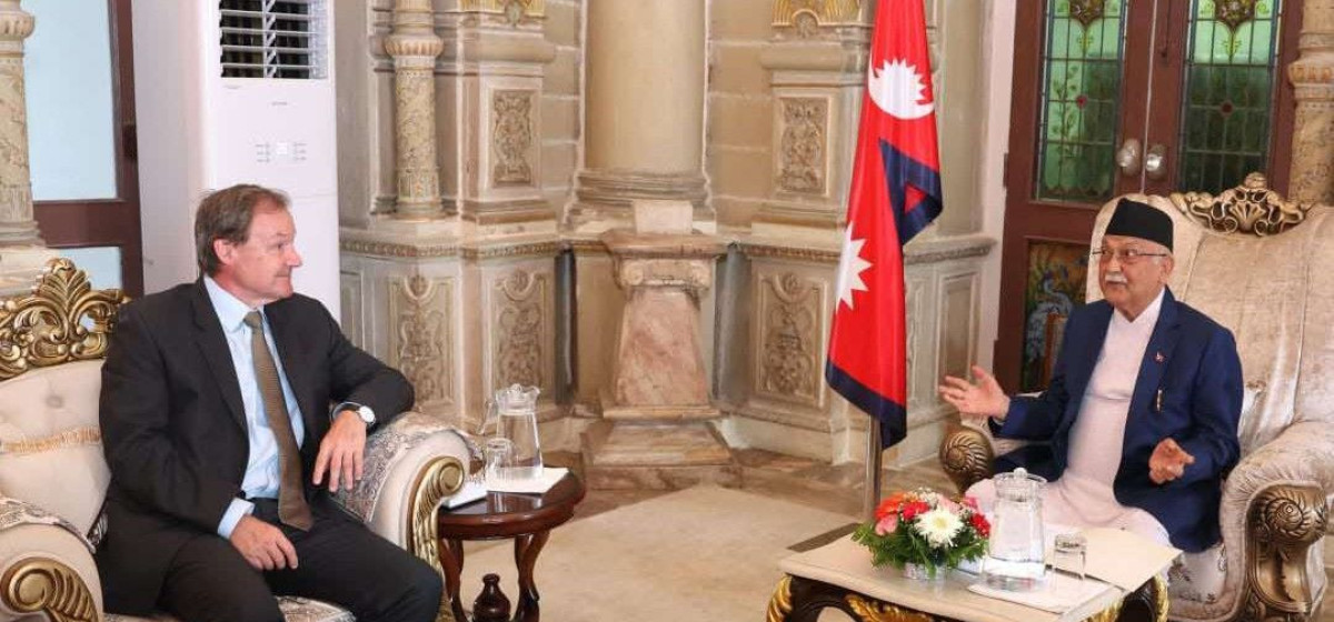 UK Ambassador to Nepal Fenn pays courtesy call on PM Oli