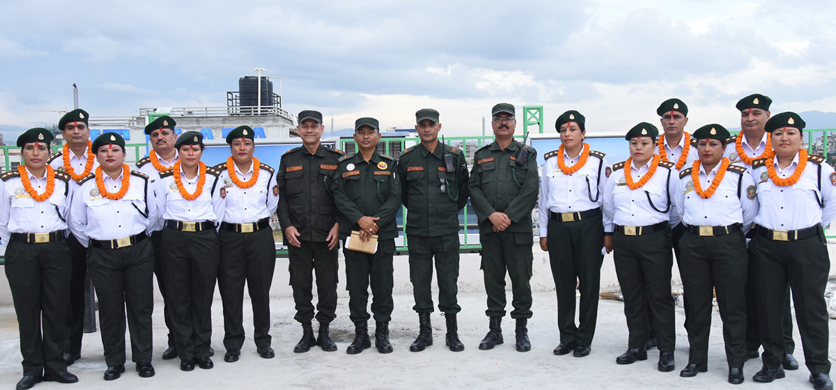 12 KMC policemen promoted