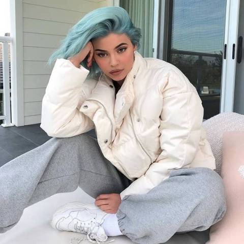 Kylie Jenner resumes work after hospitalization for flu-like symptoms