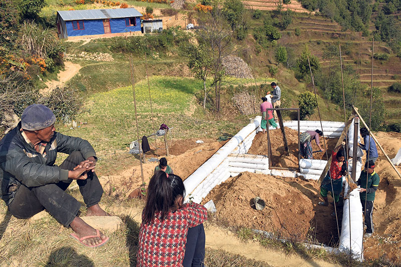 Quake victims yet to recieve house construction grants