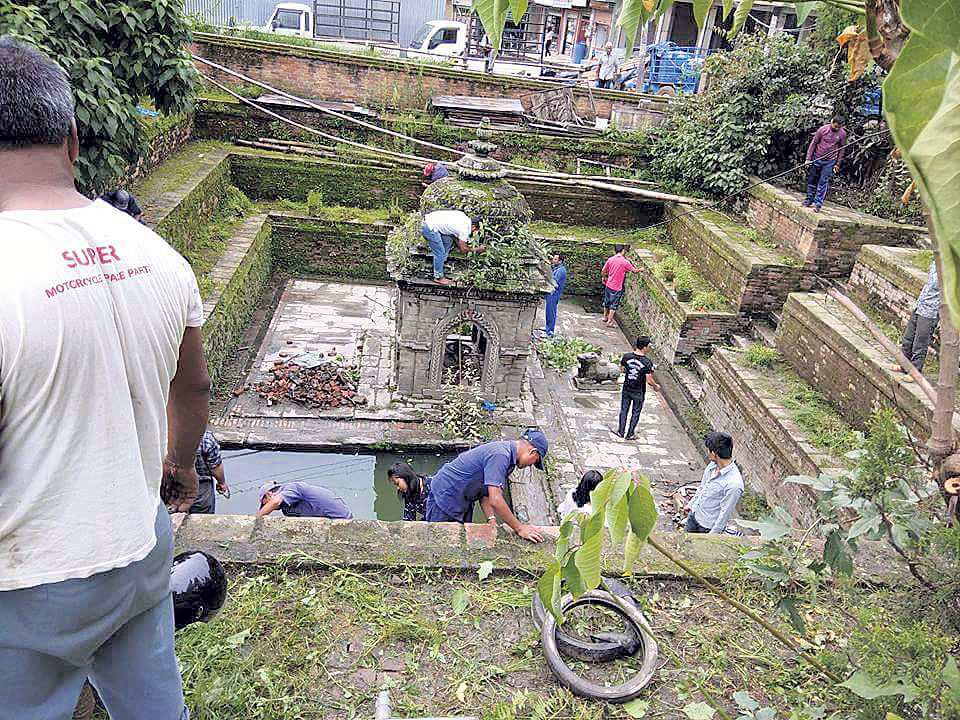 Locals Clean up Garuda Kunda