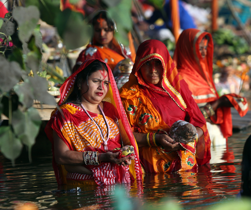 Chhath festival begins by worshipping the sun
