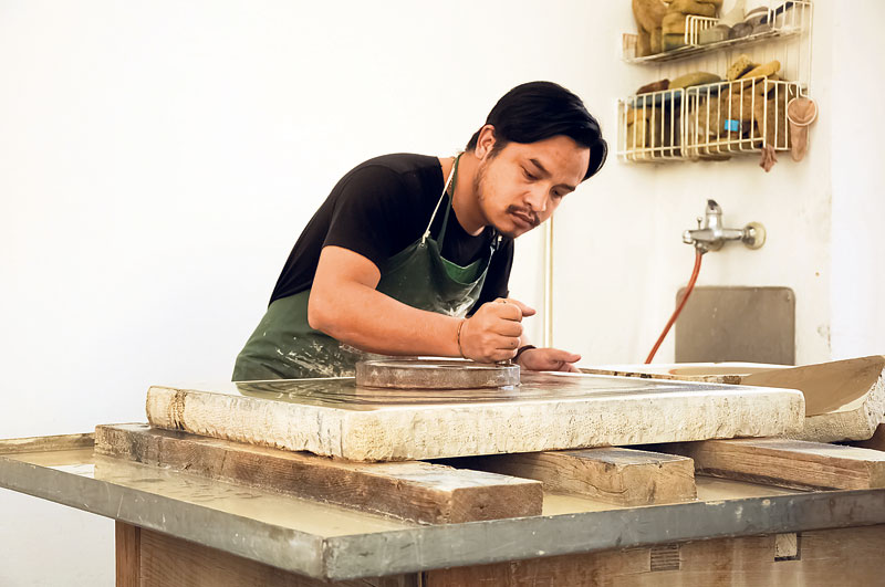An artist’s dedication to revive the art of lithography