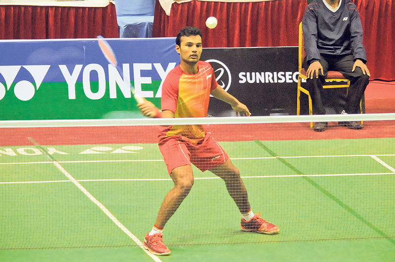 Indian players dominate badminton series