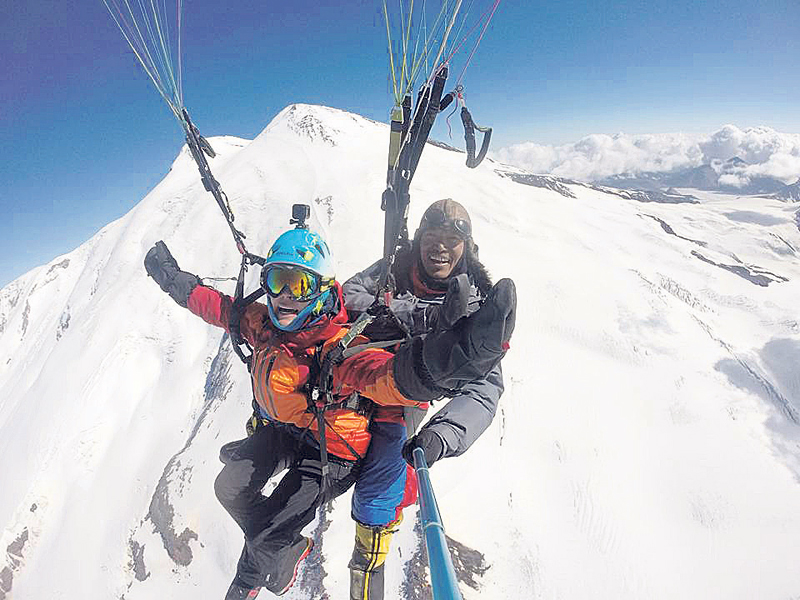 Sunuwar is first to conduct tandem flight from Mt Elbrus