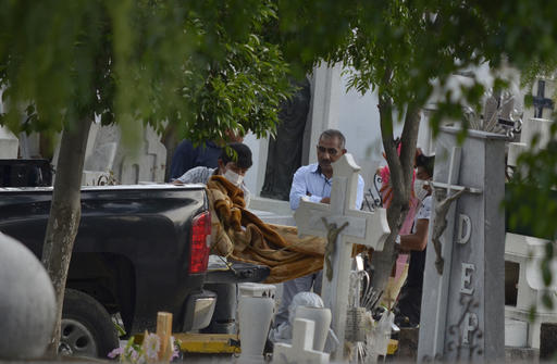 15 killed, including 11 members of a family, in north Mexico