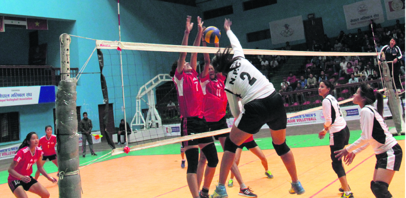 Police off to winning start in league volleyball