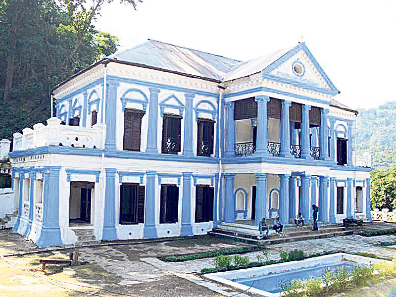 Resort in operation en route to Palpa's famed Rani Mahal