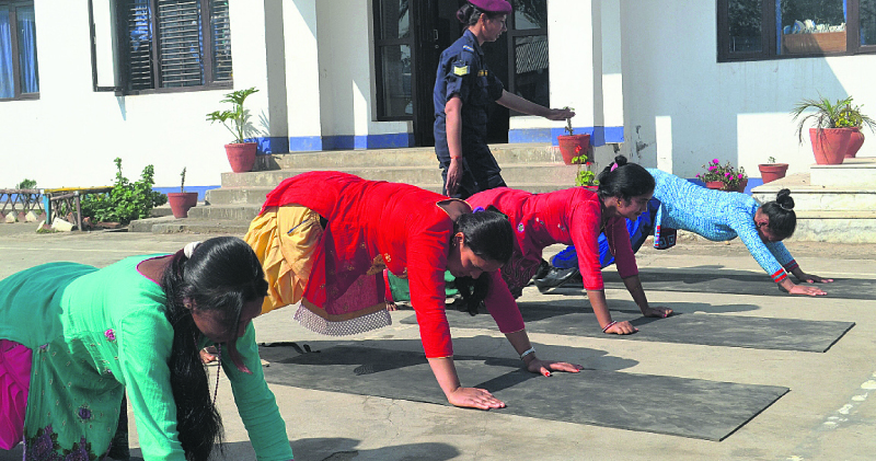Temporary police aspirants partake in physical test  (photo features)