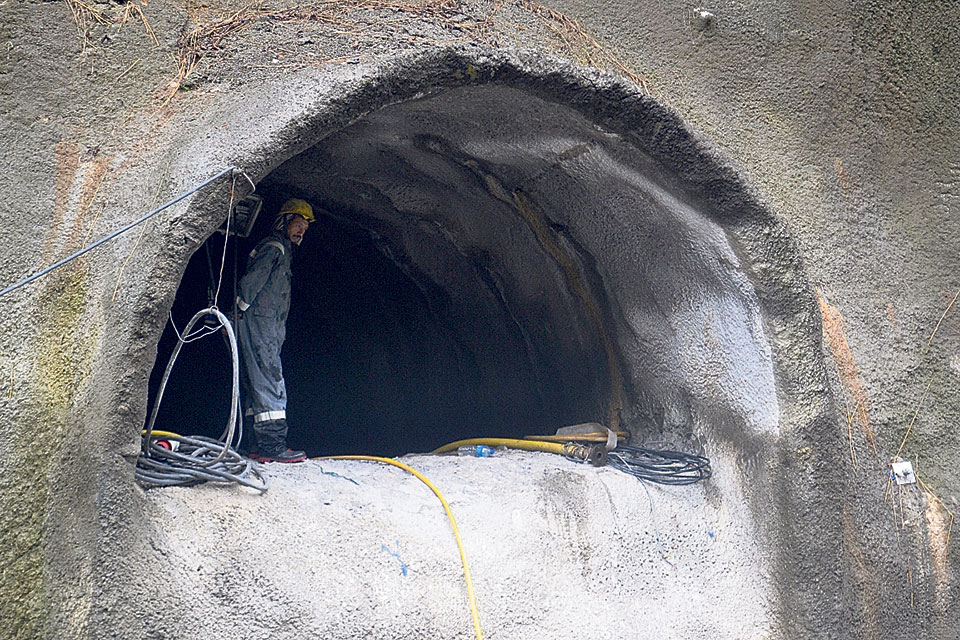 VP Pun announces completion of Melamchi tunnel construction