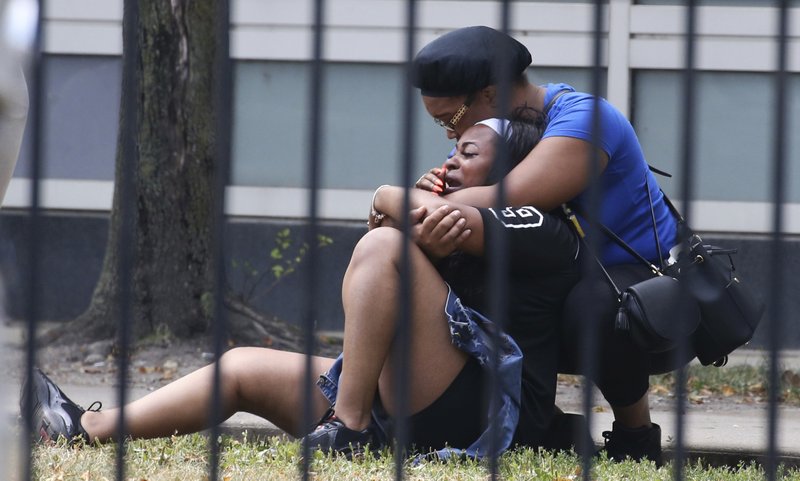 Update: 11 dead, nearly 70 wounded in weekend violence in Chicago