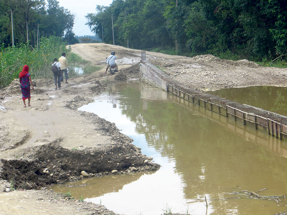Monsoon further deteriorates Postal Highway
