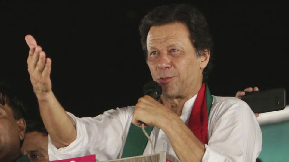 Pakistan PM Imran Khan's cabinet bans top officials from flying first-class