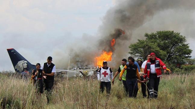 Mexican miracle: Plane with 101 on board crashes, everybody survives