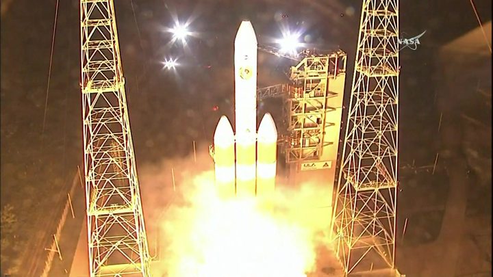 Parker Solar Probe: Nasa launches mission to 'touch the Sun'