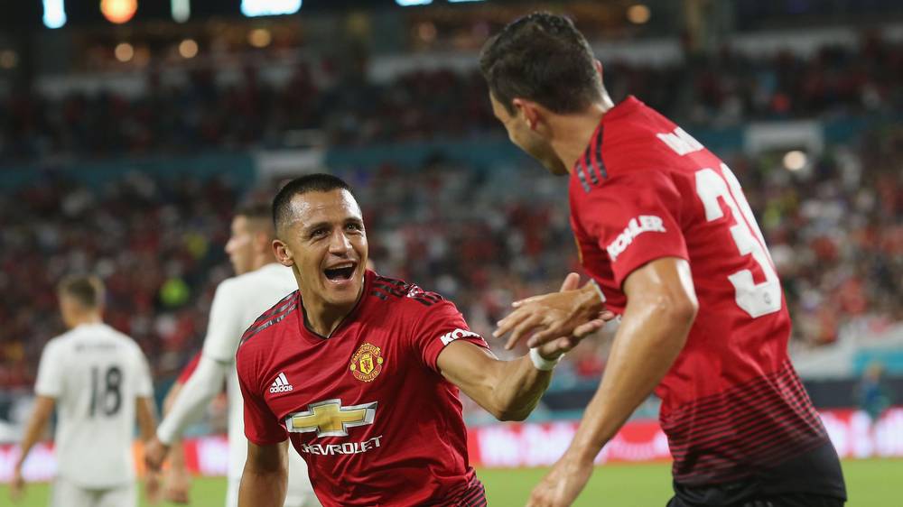 Alexis Sanchez, Ander Herrera Score As Manchester United Beat Real Madrid 2-1