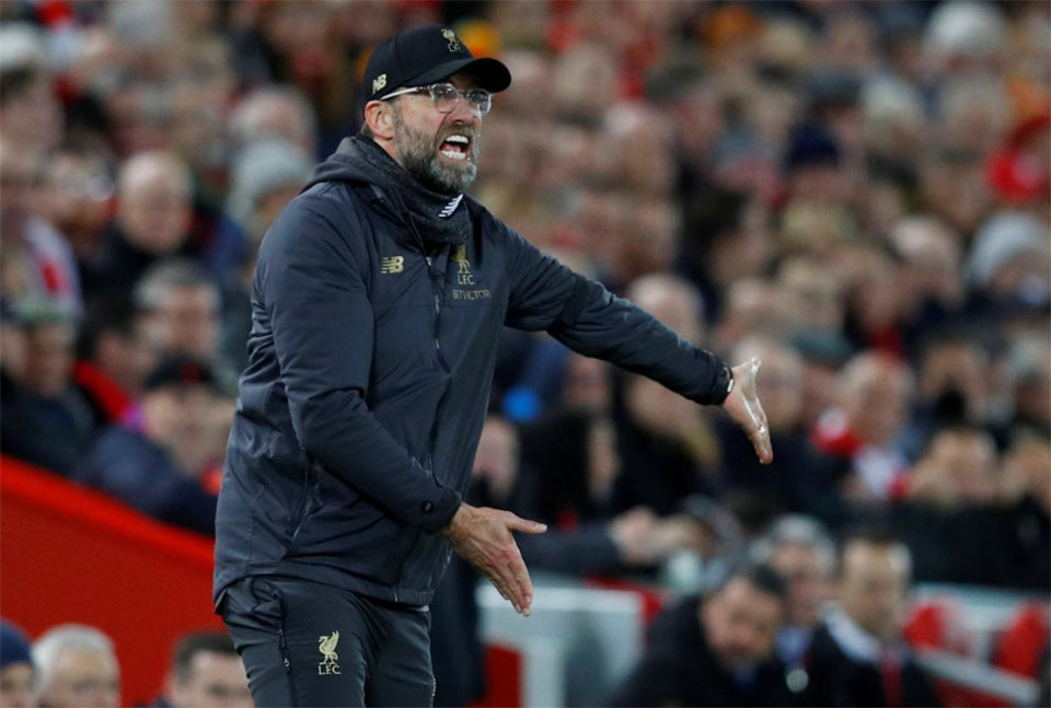 Liverpool's Klopp avoids title talk despite Arsenal rout