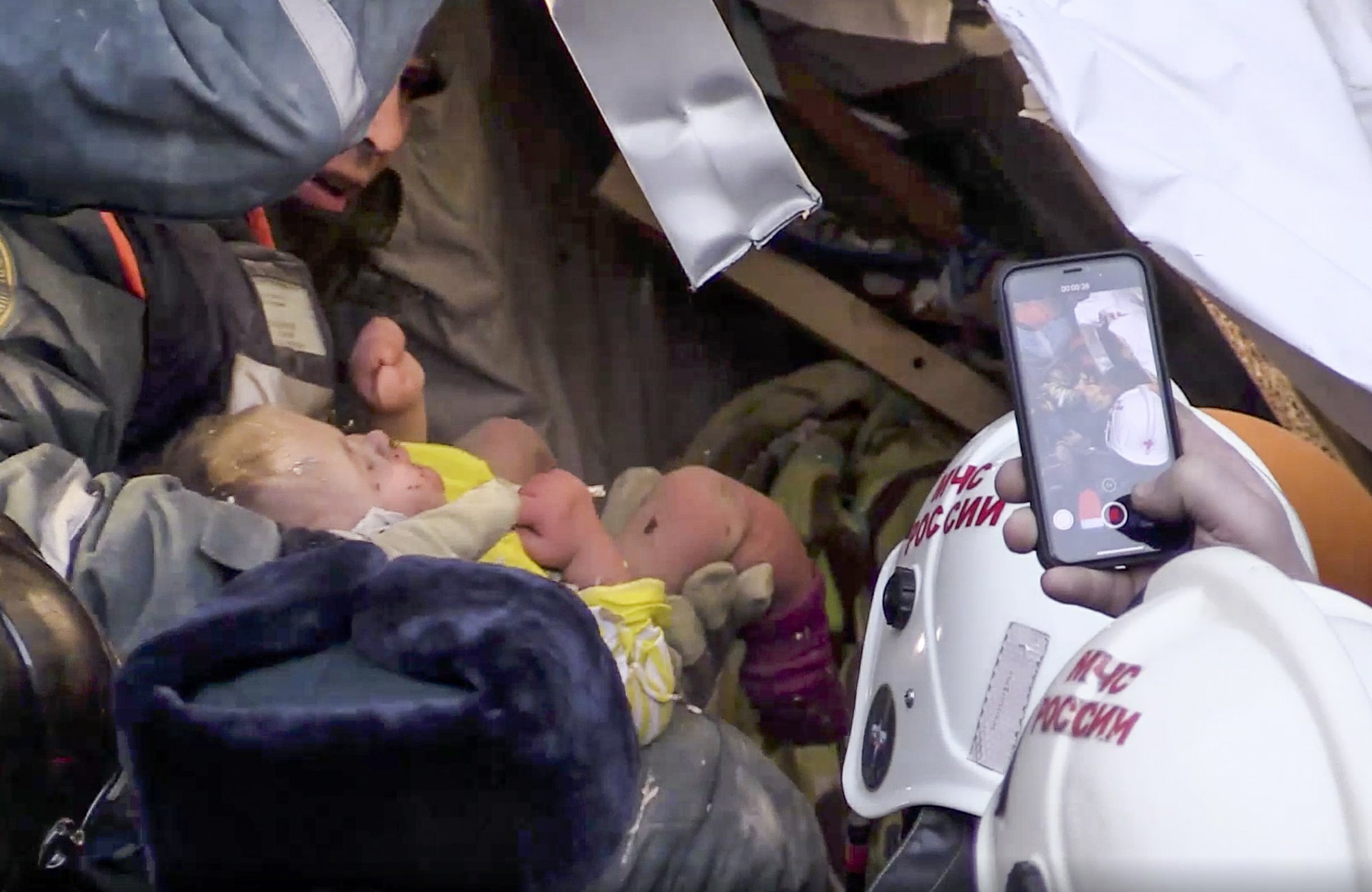 Baby rescued from rubble 35 hours after apartment collapse