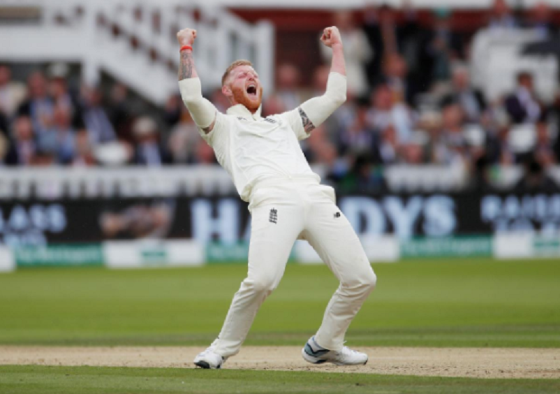 England pick up crucial wickets before lunch