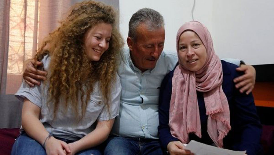South Africa: Ahed Tamimi To receive special award from Mandela's grandson
