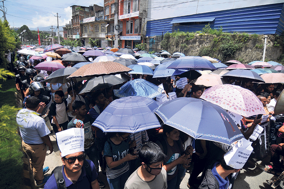 NMA protests against govt apathy to Dr KC’s demands