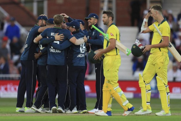 England sets new world record in One-Day cricket