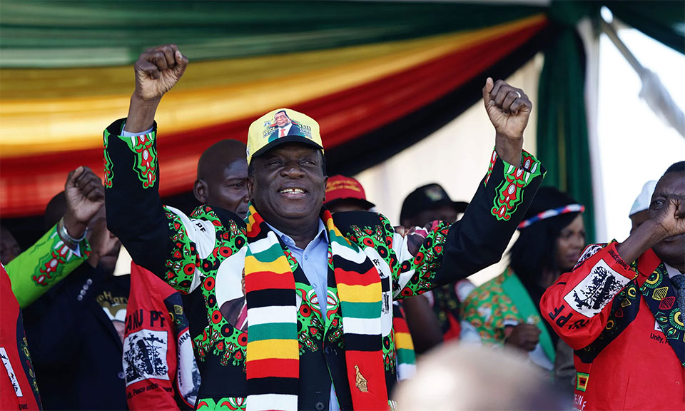 Zimbabwe’s leader escapes bomb blast in Bulawayo