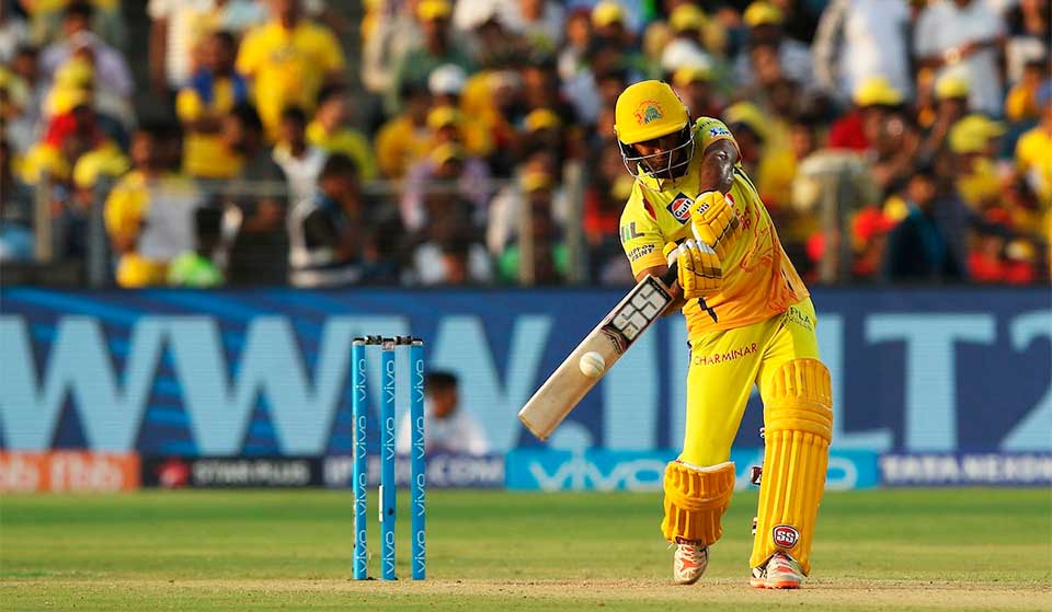 Chennai tops points table defeating Banglore by 6 wickets