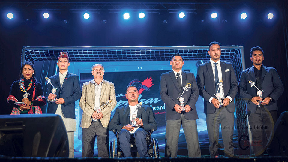 Cricket reigns supreme at 15th Pulsar Sports Award