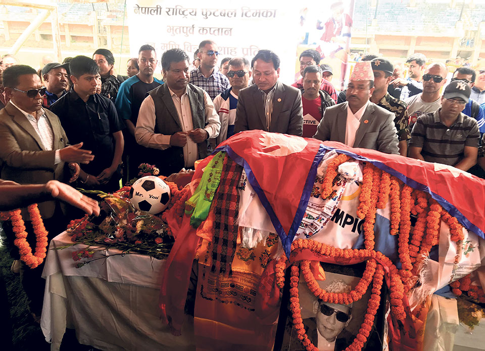 Ex-footballer Shah cremated