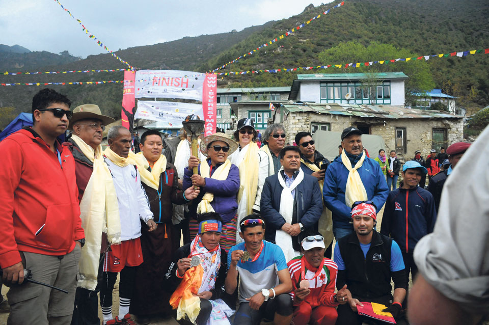 Gurung clinches Tenzing Hillary  Everest marathon title