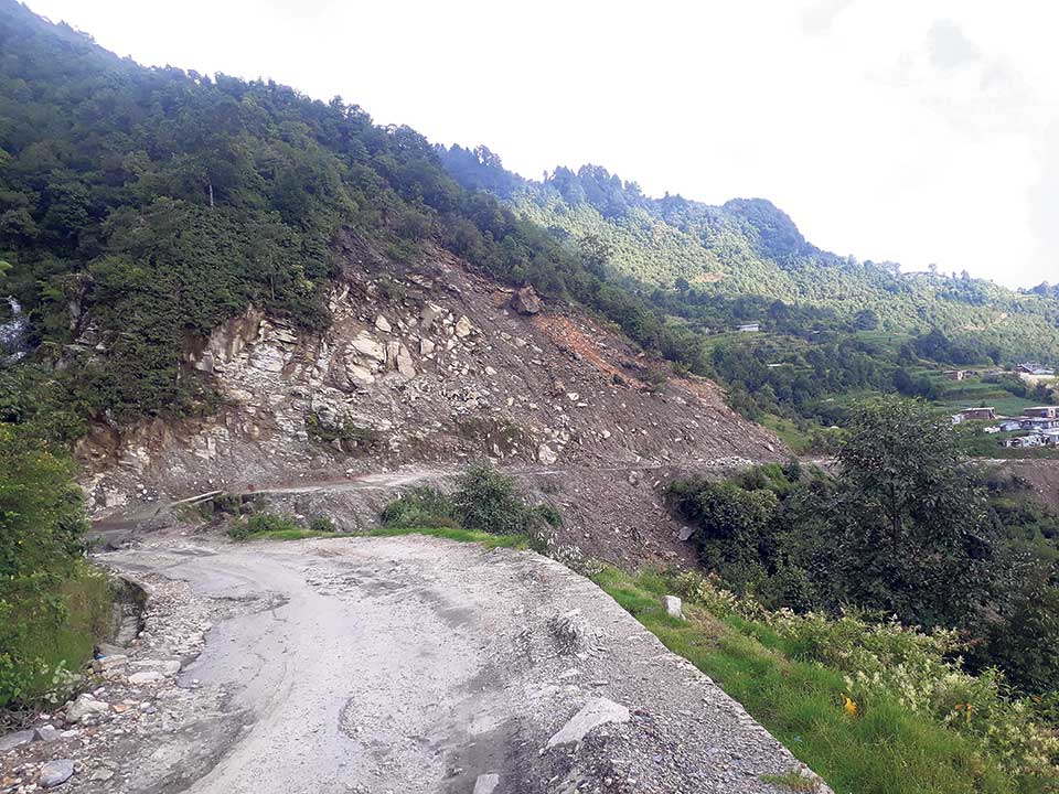 Upgrading of road connecting mid-eastern hills to Kathmandu in limbo