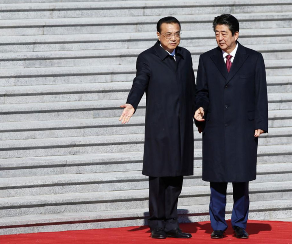 China, Japan sign agreements to strengthen cooperation
