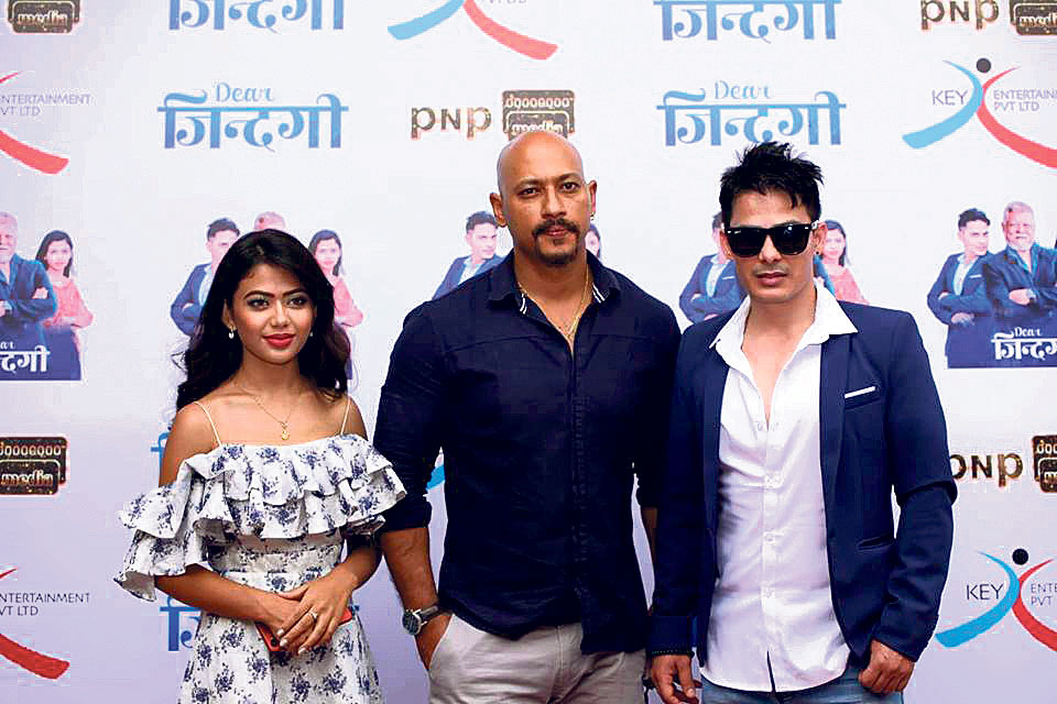 Trailer and title song of ‘Dear Jindagi’ released