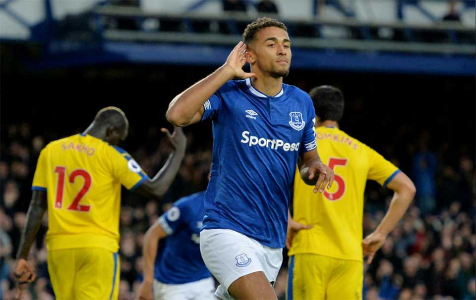 Substitutes set up Everton win over Palace