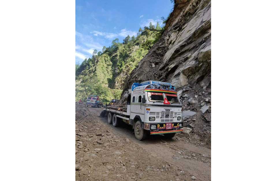 Dhunche-Syaphrubesi road section opens