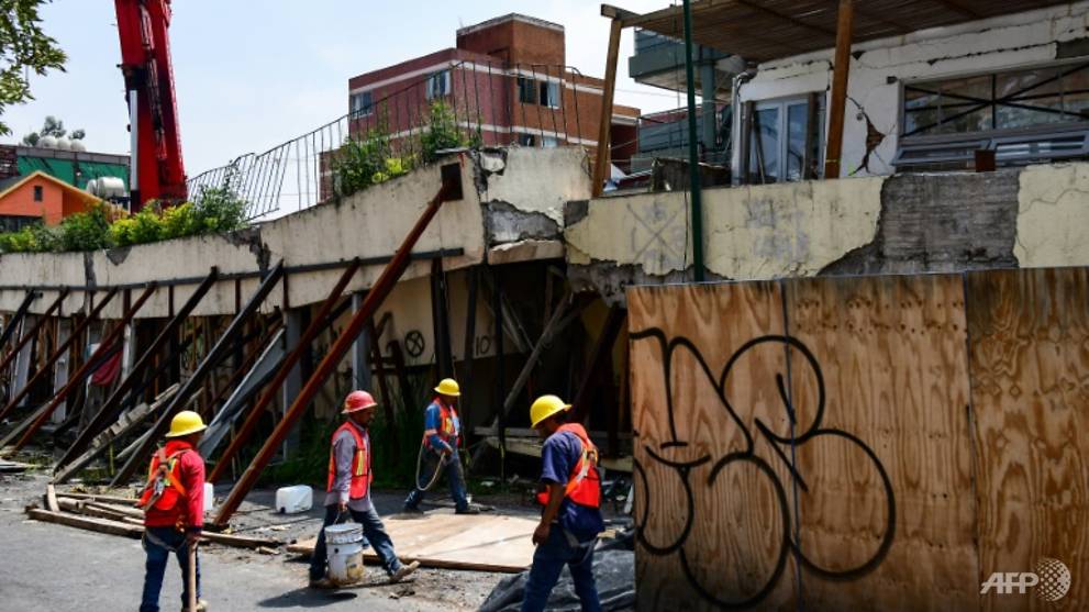 Mexico marks twin anniversaries of deadly quakes