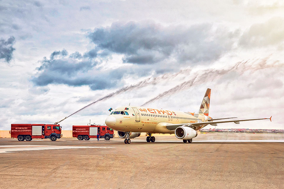 Etihad Airways starts operating flights to Baku