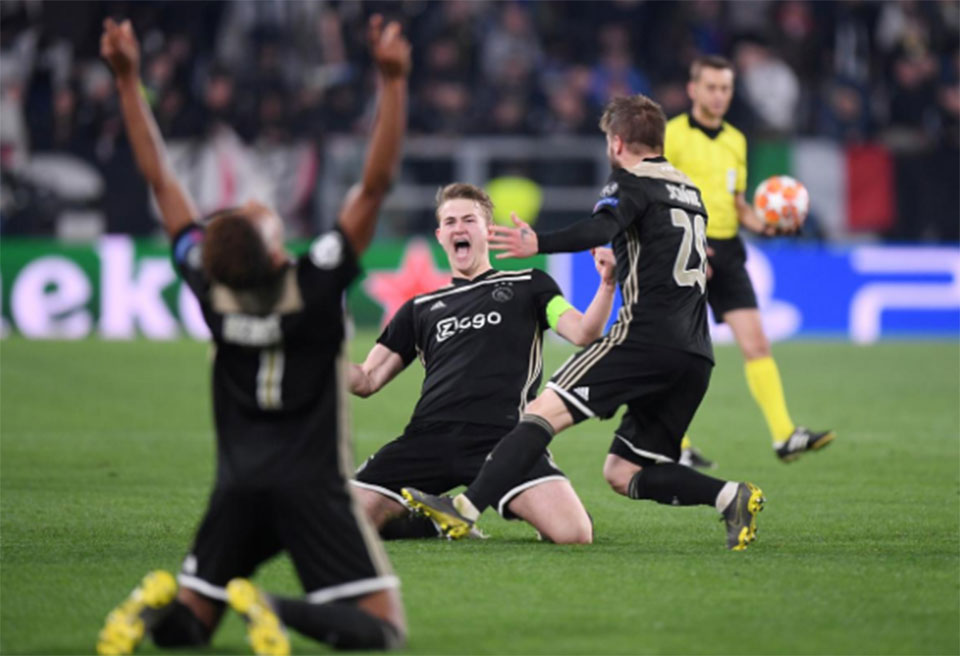 Ajax eliminate Ronaldo's Juve with scintillating display