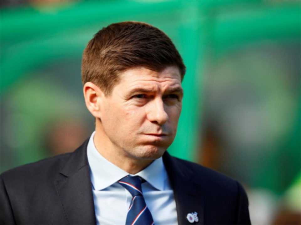 Gerrard loses patience with Morelos after fifth red card