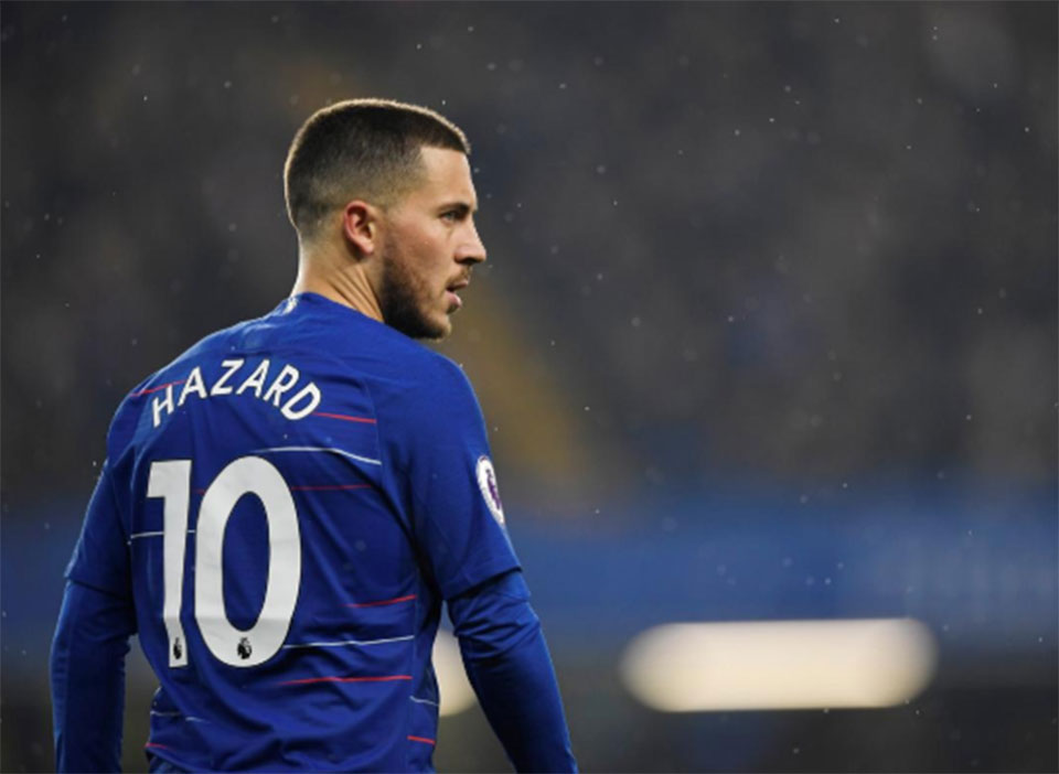 Inspired Hazard double hands Chelsea win over West Ham