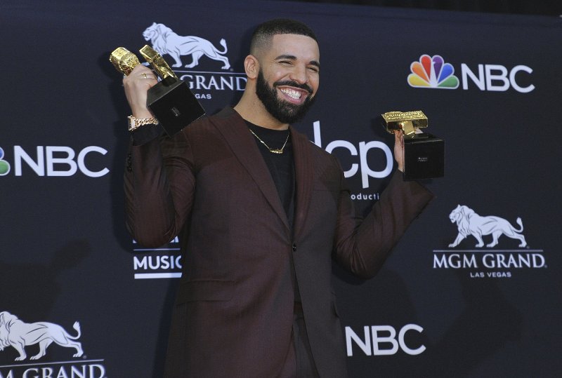 Drake breaks Taylor Swift’s record at Billboard Music Awards